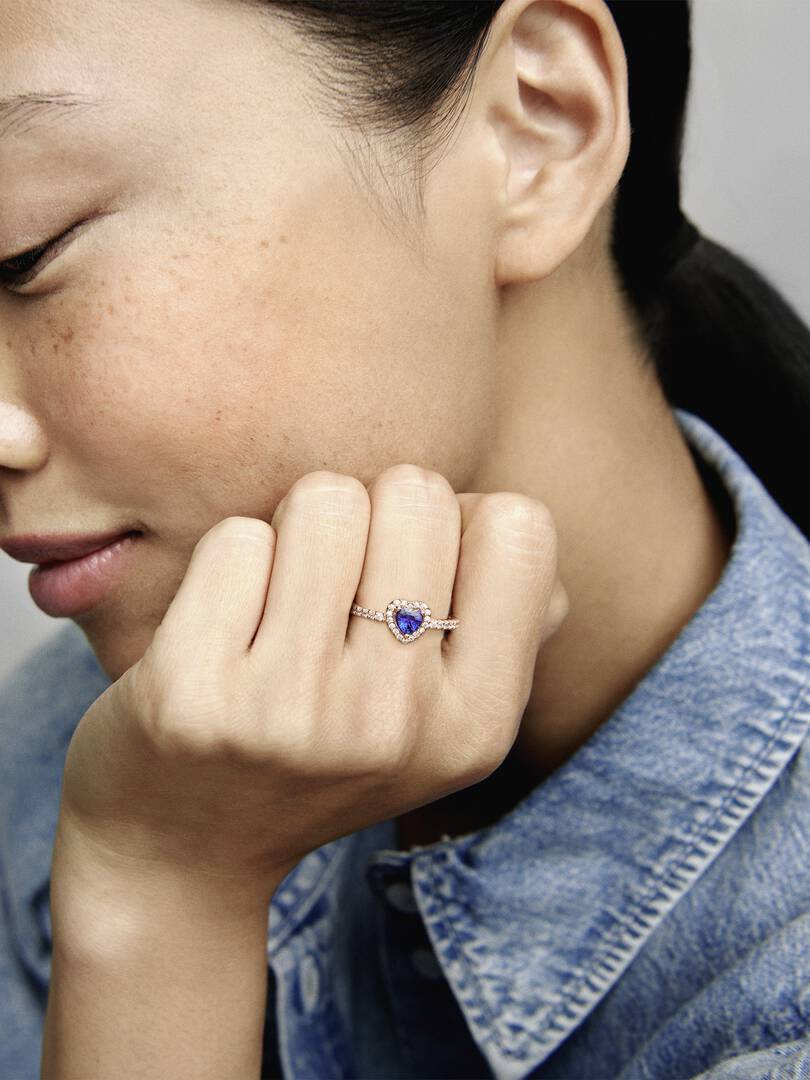 Sparkling Elevated Heart Ring