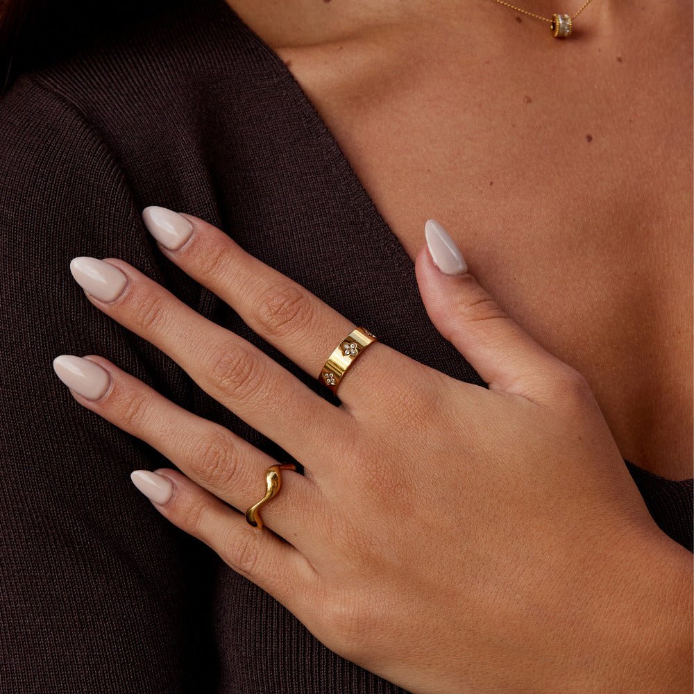 Aurelle Crystal Clover Band Ring