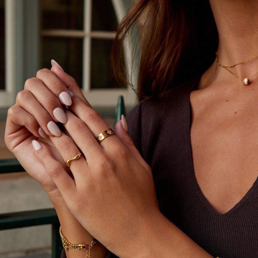Aurelle Crystal Clover Band Ring