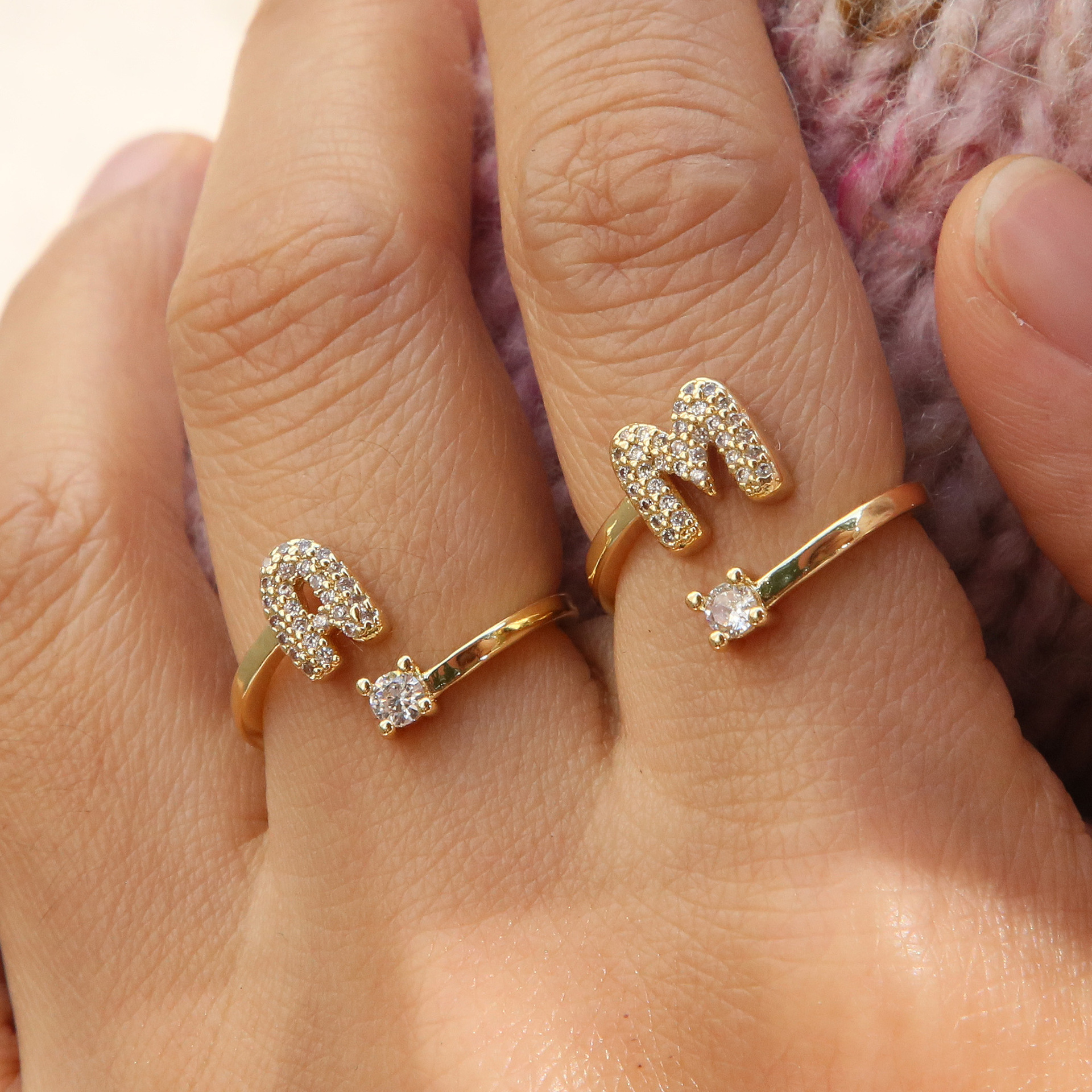 Bubble Initial Wrap Ring