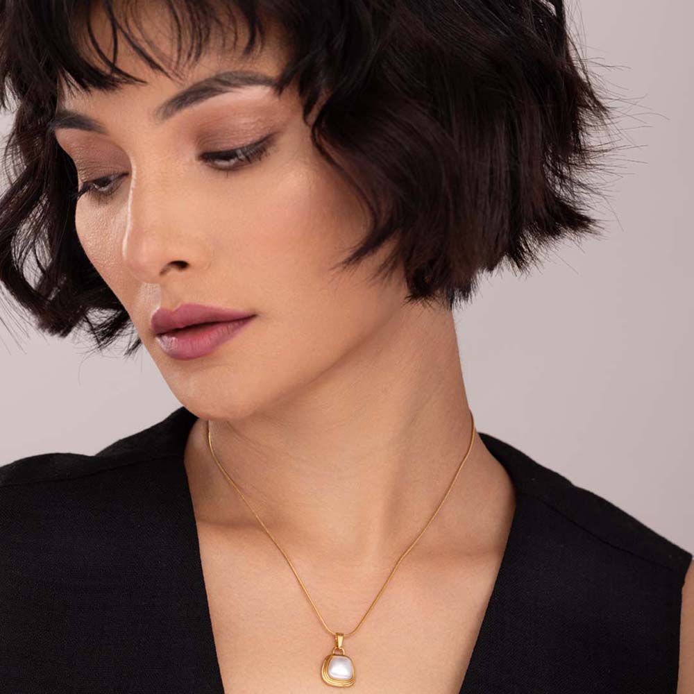 Vintage Trapezium Pearl Necklace