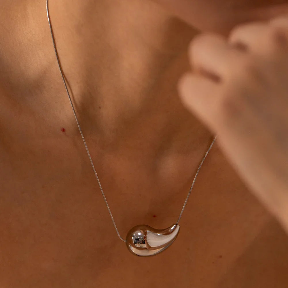 Teardrop Glow Pendant Necklace