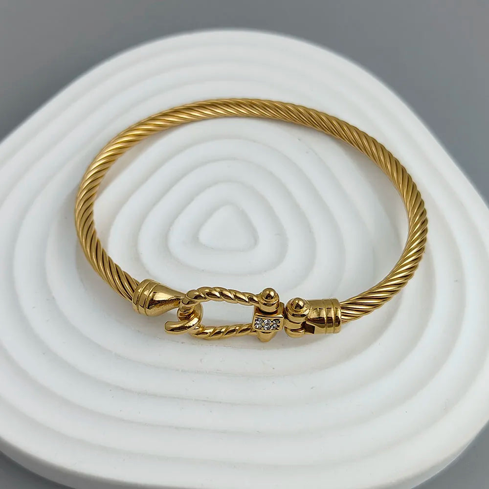 Velari Twisted Cable Buckle Bracelet