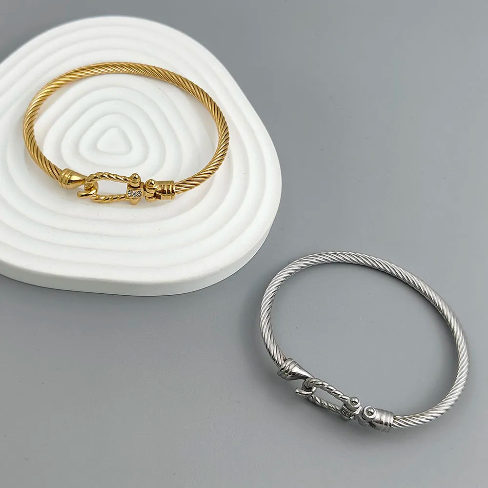 Velari Twisted Cable Buckle Bracelet