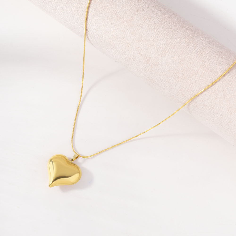 Heart Pendant Gold Chain Necklace