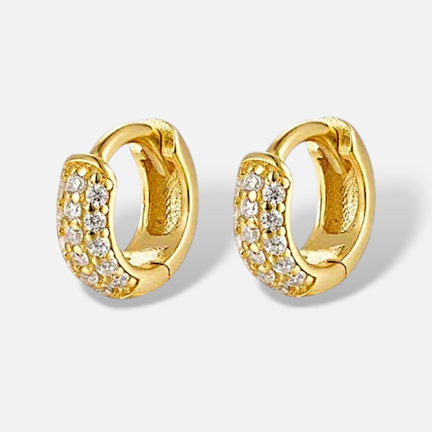 Chunky Pavé Huggie Earrings – gold