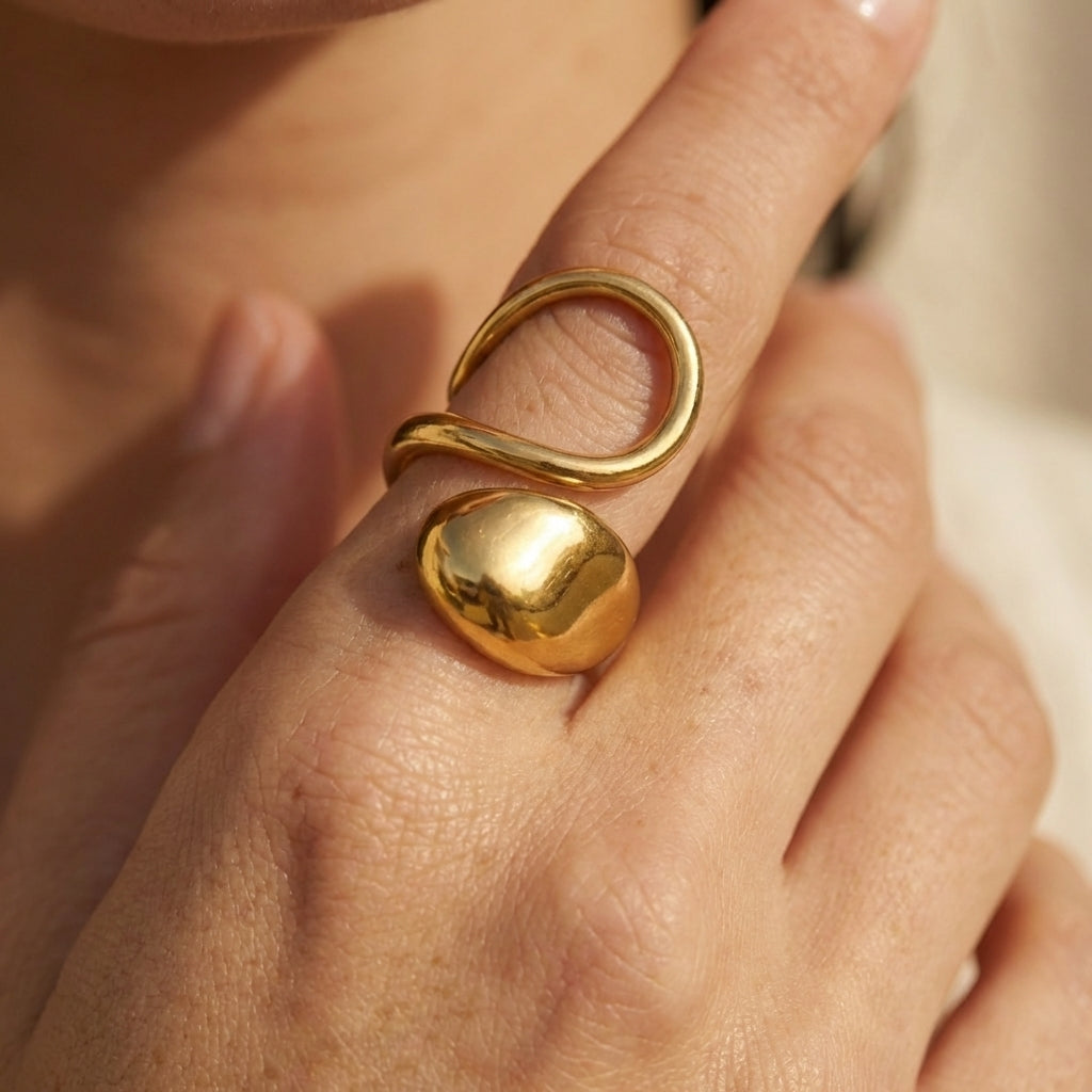 Velisse Sculptural Open Ring