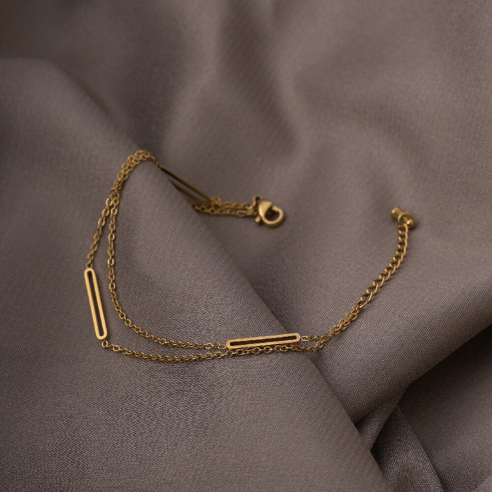 Bar Layered Chain Bracelet