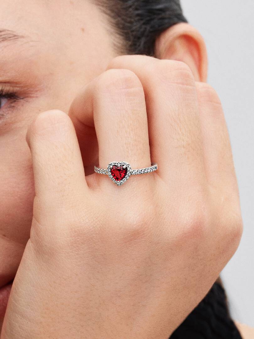 Sparkling Elevated Heart Ring