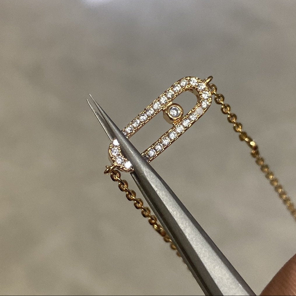 Move Uno Chain Bracelet