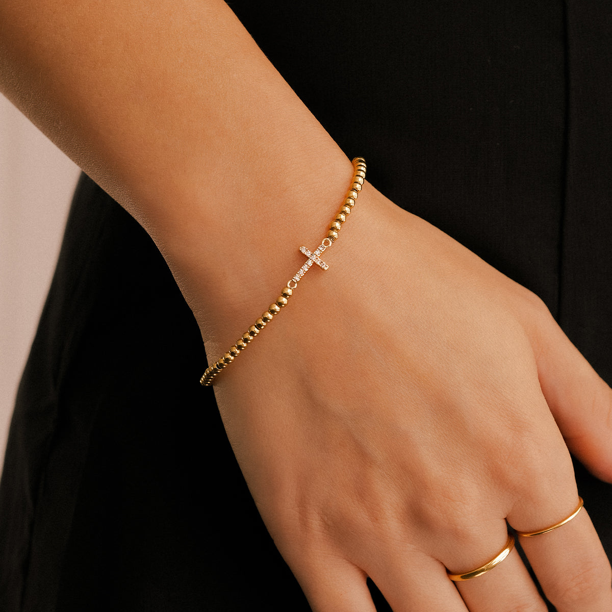 Aurelis Beaded Cross Stretch Bracelet