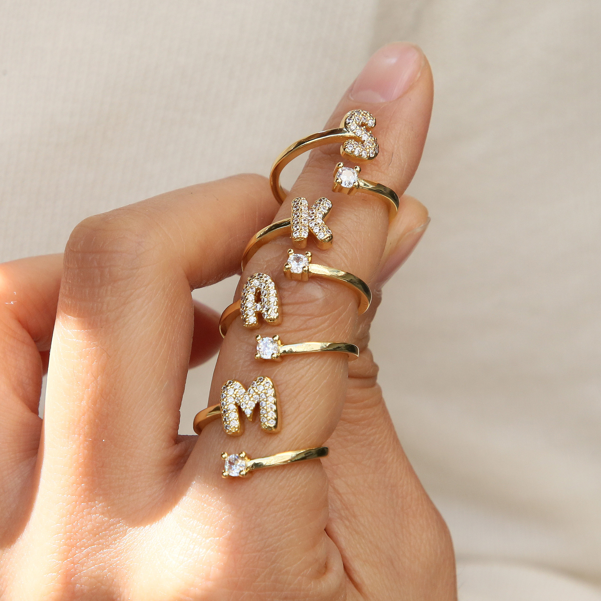 Bubble Initial Wrap Ring