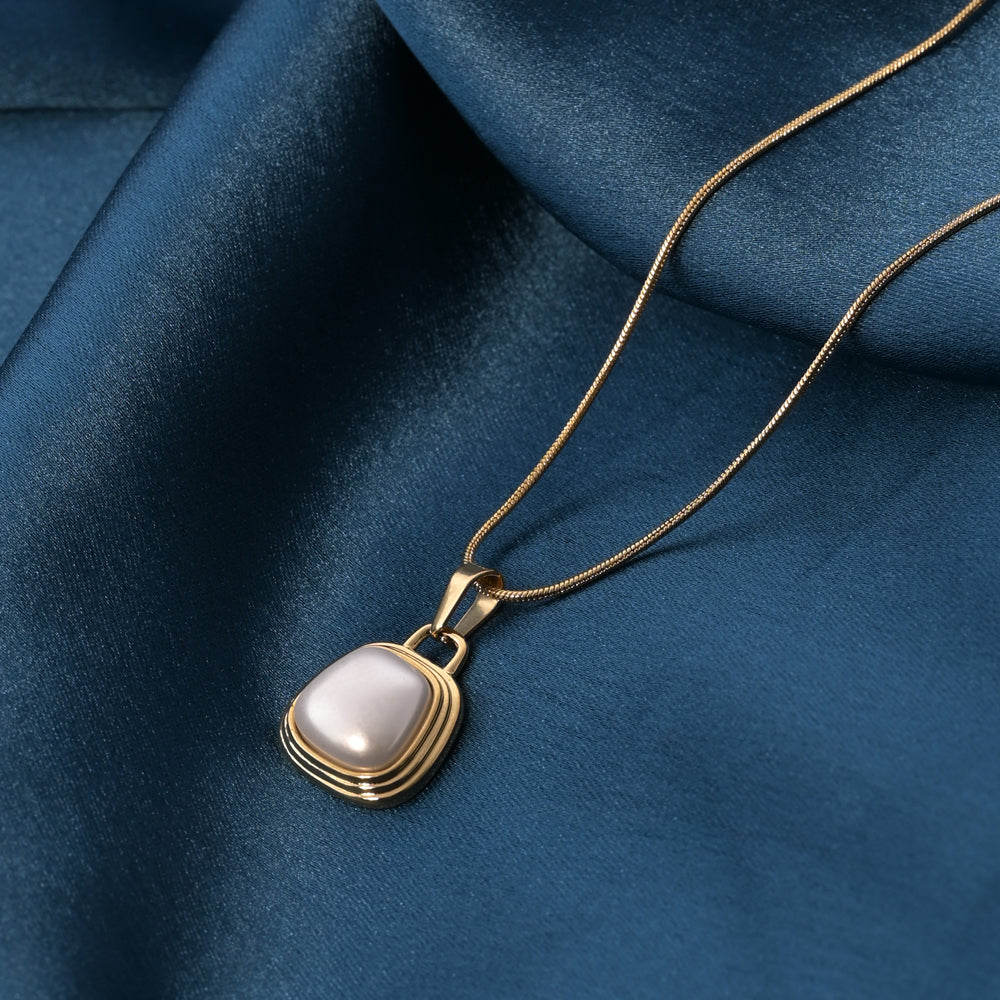 Vintage Trapezium Pearl Necklace