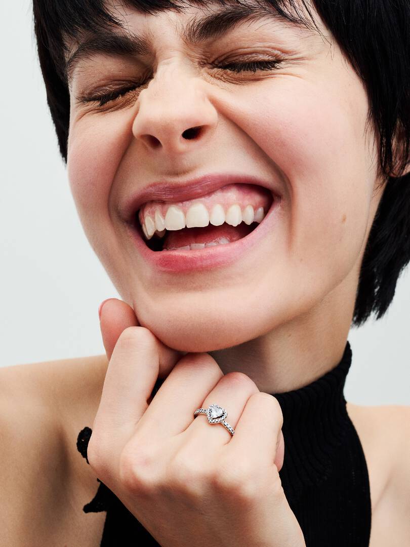 Sparkling Elevated Heart Ring