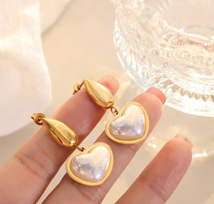 Vintage Pearl Heart Earrings