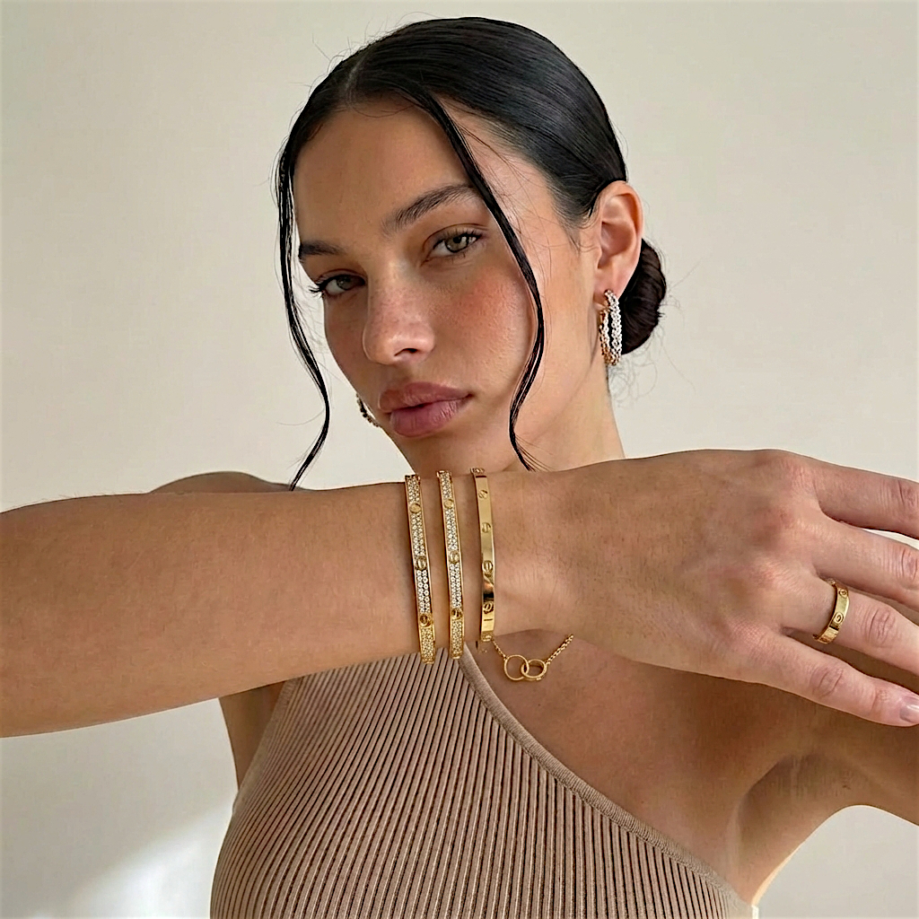 Classic Love Bracelet – Slim Screw Design