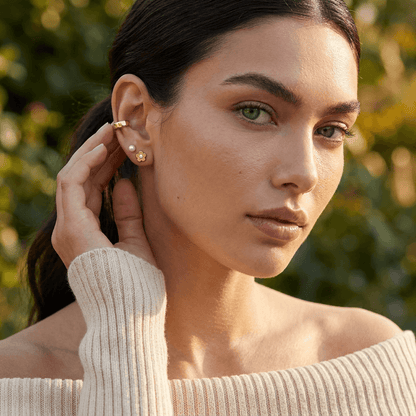 Dainty Daisy Flat Back Stud Earrings