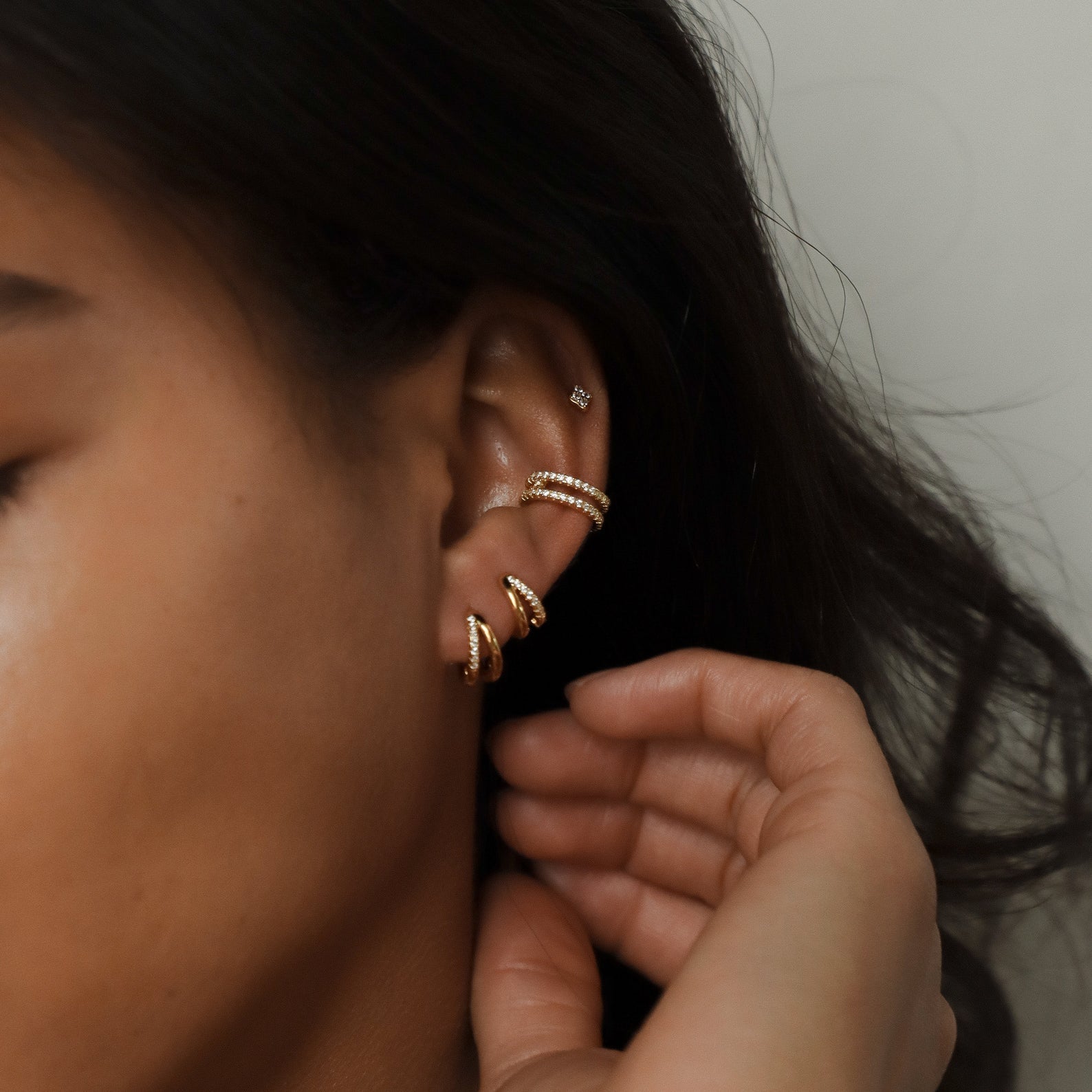 Duo Sparkle Gold Huggie Earrings