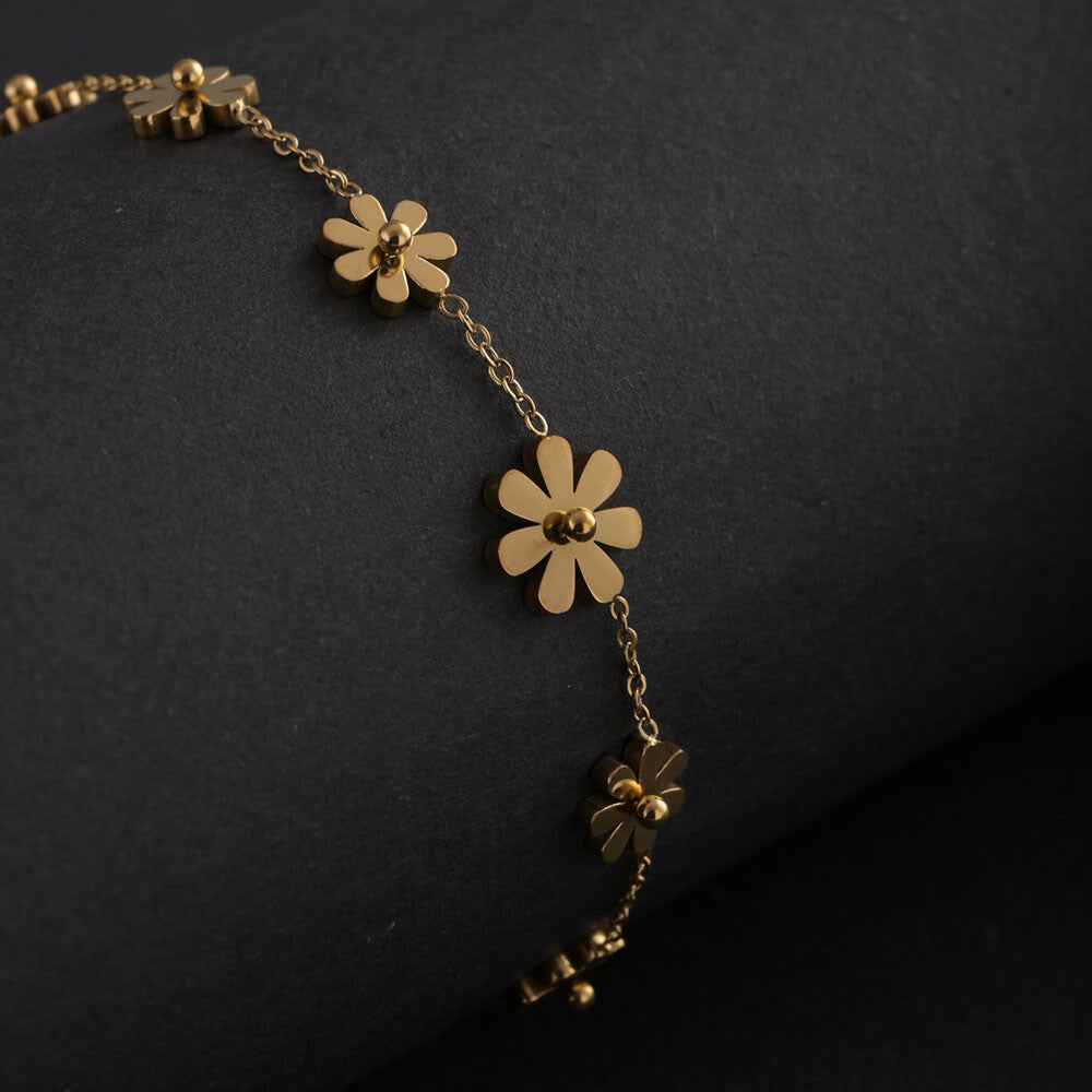 Floral Finesse Anklet